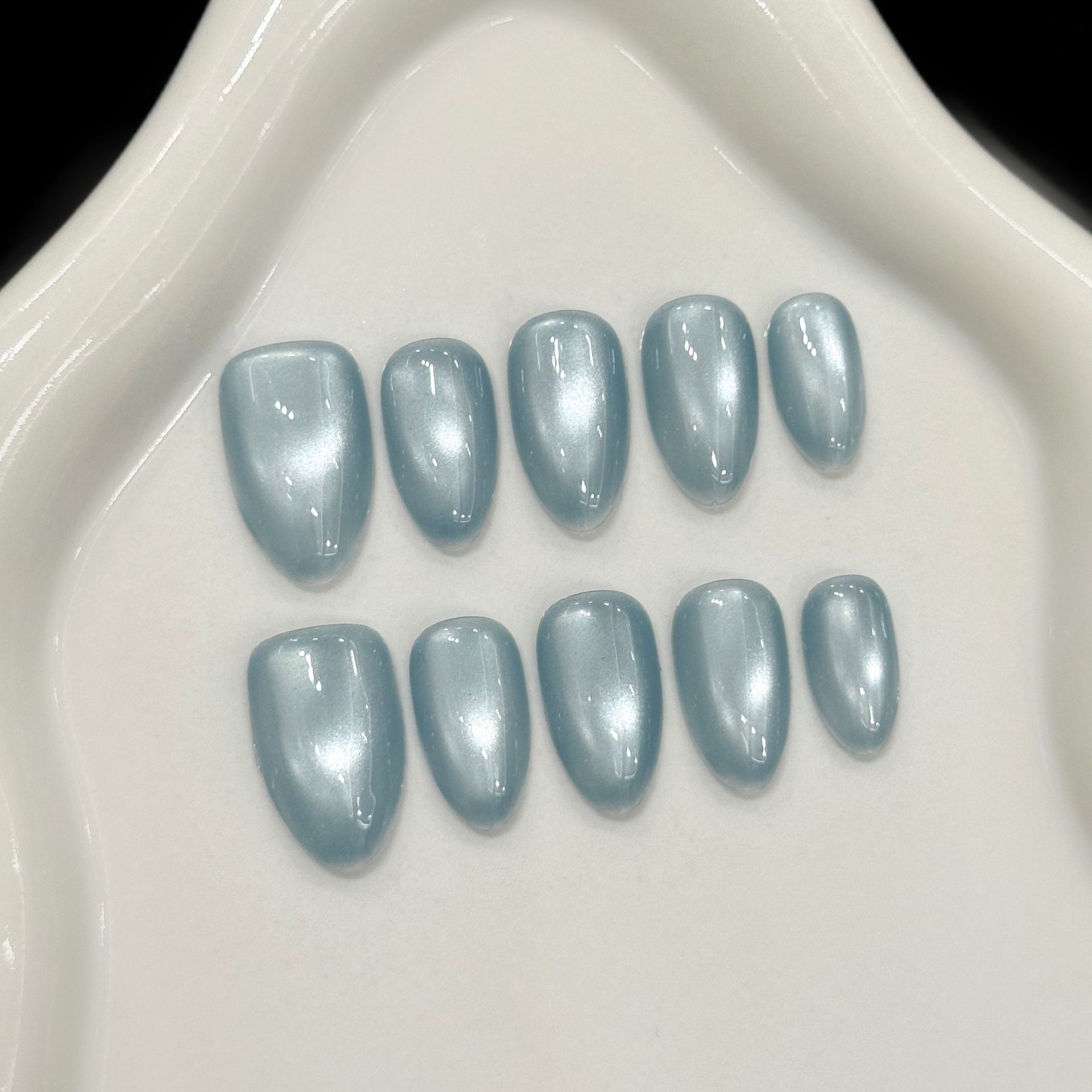 Nail Art Emerald - 10 個ブルーキャットアイフレンチショートアーモンド手作り偽爪装飾デザインネイルアートシンプルなファッションプレスオン偽爪