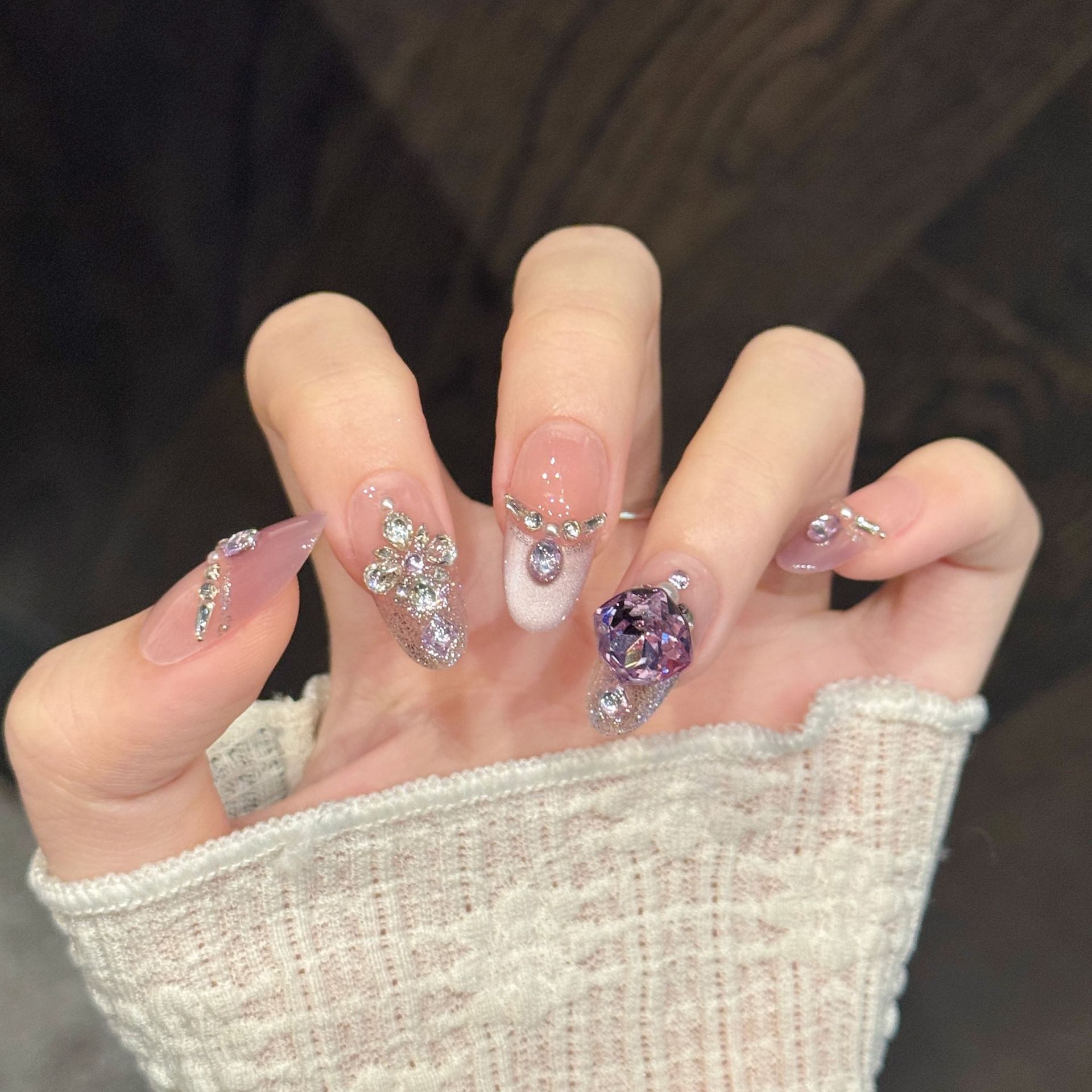 10個入り純手作業プレスコフィン/オーバルネイルアート、素敵 - Nail Art Emerald のレビューと価格