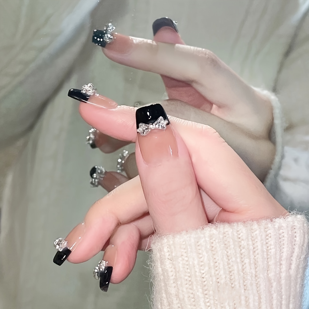 10 個手作りプレスオンネイルミディアム、スパークリングリボ - Nail Art Emerald のレビューと価格