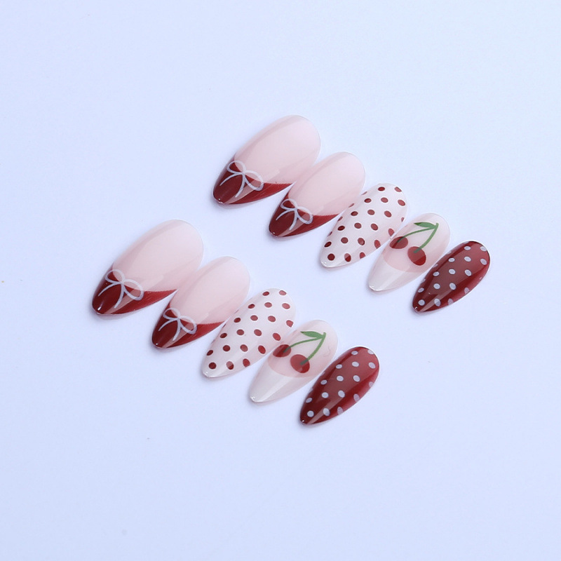 24枚入り ファッションレッド フレンチプレスオンネイル キ - Nail Art Red Cherry のレビューと価格