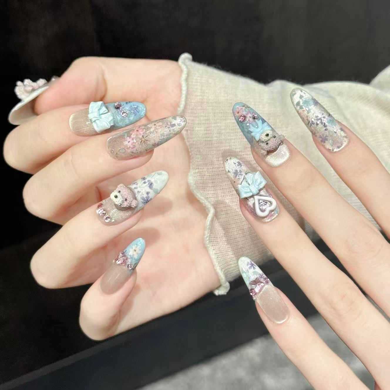 10個入り純手作りオーバルネイルアート、青い花柄の小さなクマ - Nail Art Emerald のレビューと価格