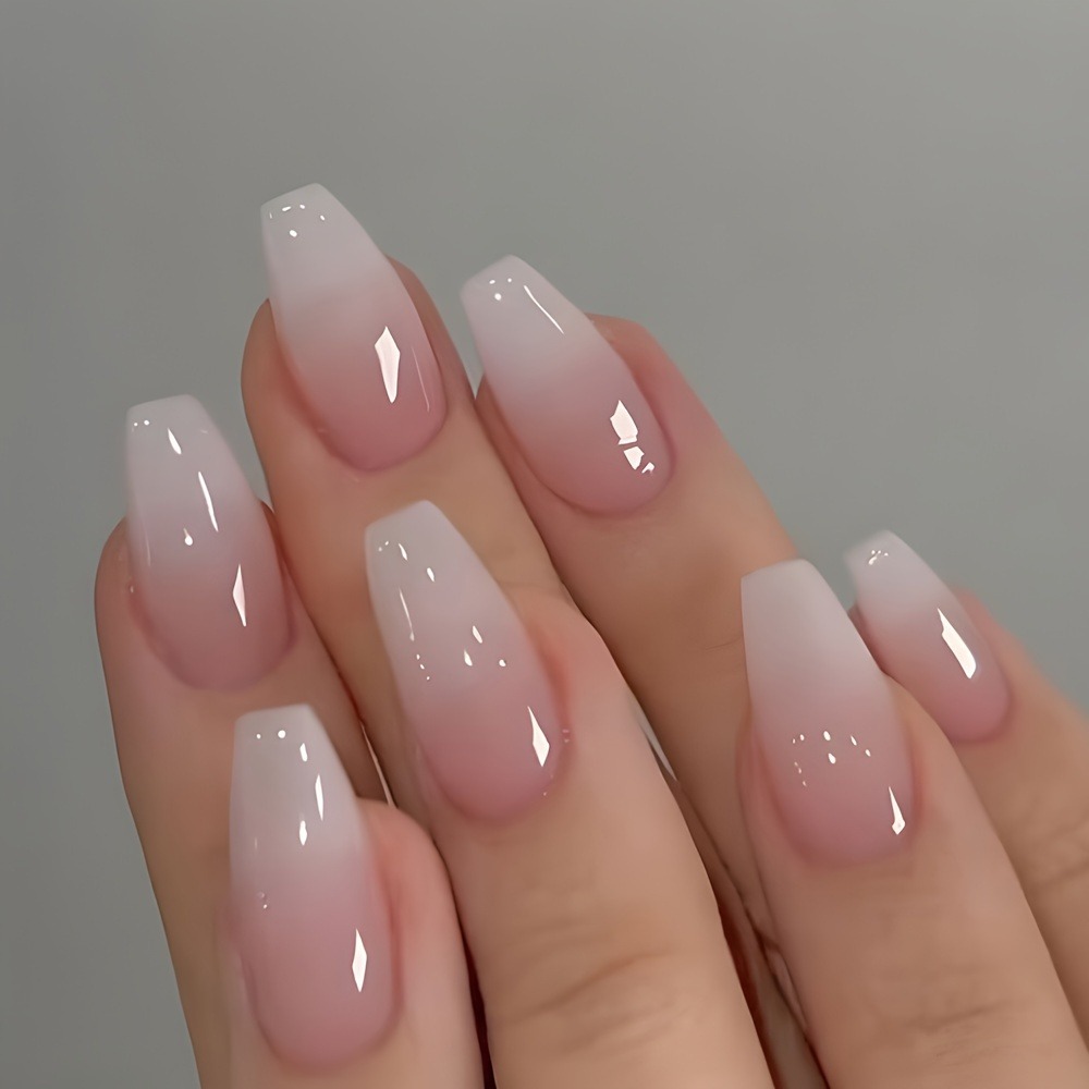 24枚入り シンプルなグラデーションスプリングネイル 甘くて - Nail Art Ombre Pink のレビューと価格